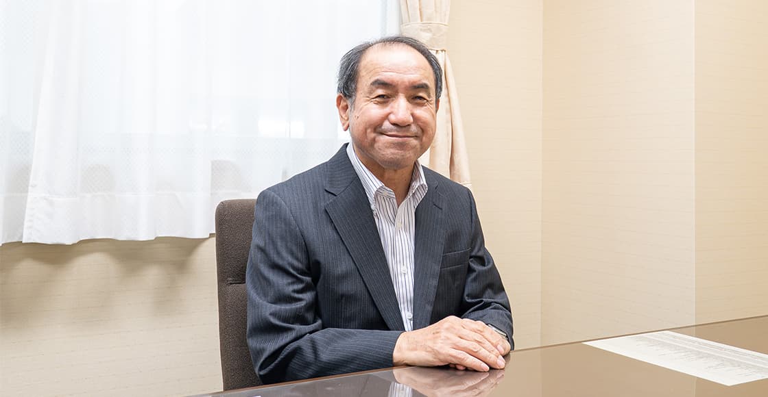 理事長・施設長 半田浩久